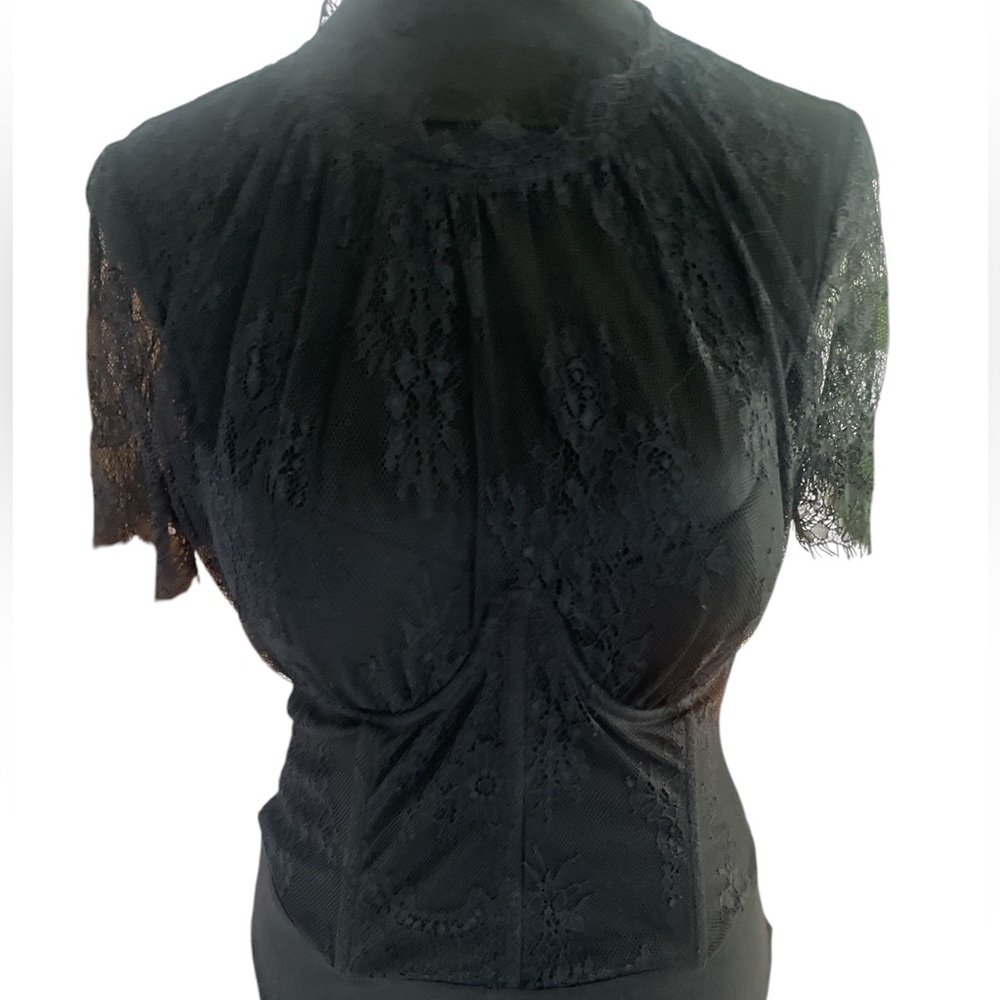 Lulus Black Alluring Charisma Black Lace Bustier Short Sleeve Bodysuit,Med,
NWT - Picture 2 of 11